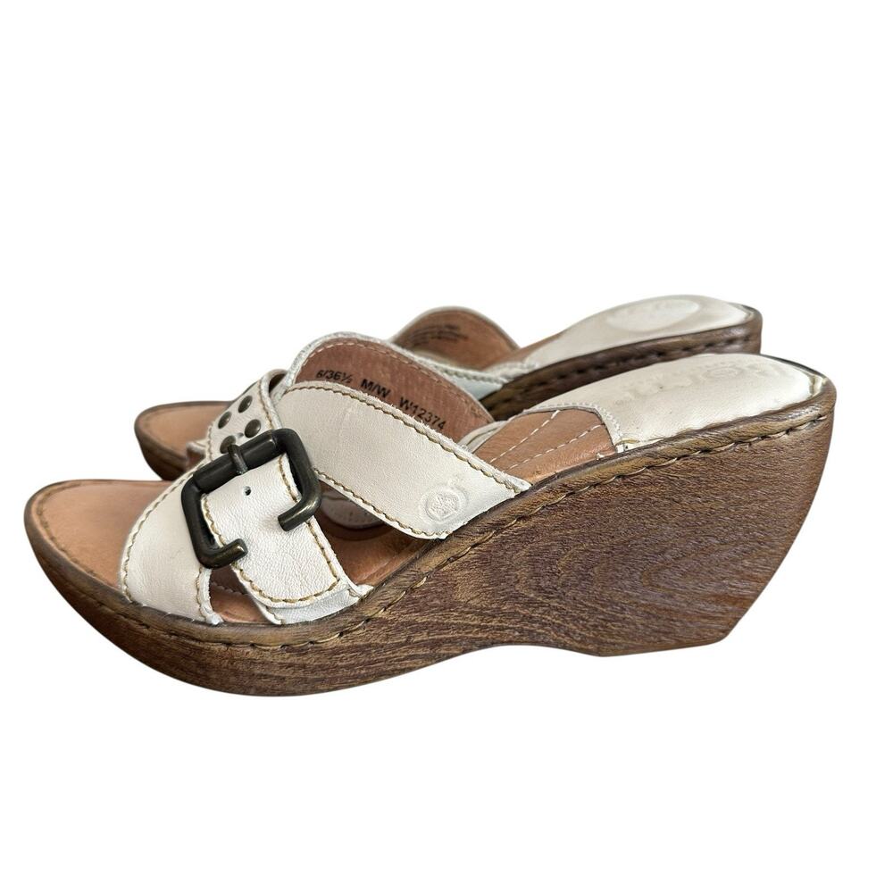 Born Women’s Beige Studded Buckle Slip On Cushioned Wedge Sandals Size 6